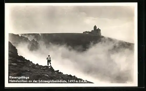 AK Schneegruben-Baude, Nebelwolken im Riesengebirge