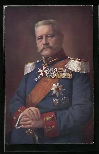 AK Generalfeldmarschall Paul von Hindenburg in Uniform mit Epauletten
