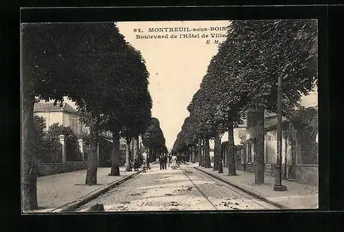 AK Montreuil-sous-Bois, Boulevard de l`Hôtel de Ville