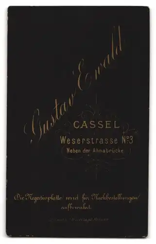 Fotografie Gustav Ewald, Kassel, Weserstr. 3, Zwei Mädchen in hübscher Kleidung