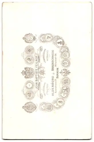 Fotografie Jean Baptiste Feilner, Braunschweig, Wilhelmstrasse 88, Junges Paar im Sonntagsstaat