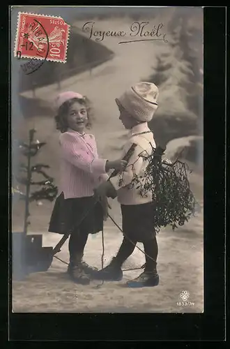 Foto-AK RPH SBW: Mädchen und Junge mit Weihnachtsbaum
