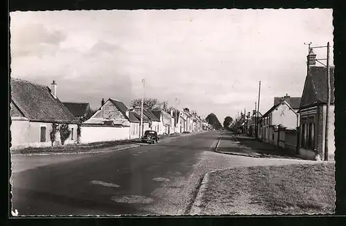 AK Dreux, Les Fenots, Perspective de la route nationale Paris-Brest