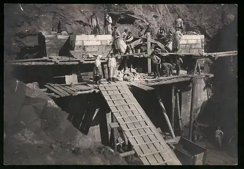 16 Fotografien unbekannter Fotograf, Ansicht Revda-Zavod / Sibirien, Tunnelbau Eisenbahn Kassan-Ekaterinburg 1918