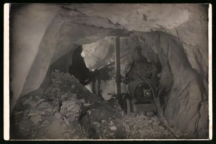 16 Fotografien unbekannter Fotograf, Ansicht Revda-Zavod / Sibirien, Tunnelbau Eisenbahn Kassan-Ekaterinburg 1918 10