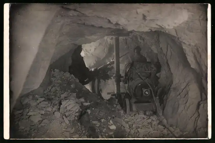 16 Fotografien unbekannter Fotograf, Ansicht Revda-Zavod / Sibirien, Tunnelbau Eisenbahn Kassan-Ekaterinburg 1918 10