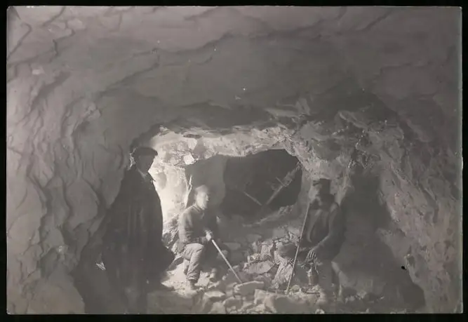 16 Fotografien unbekannter Fotograf, Ansicht Revda-Zavod / Sibirien, Tunnelbau Eisenbahn Kassan-Ekaterinburg 1918 13