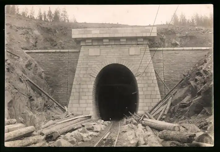 16 Fotografien unbekannter Fotograf, Ansicht Revda-Zavod / Sibirien, Tunnelbau Eisenbahn Kassan-Ekaterinburg 1918 6