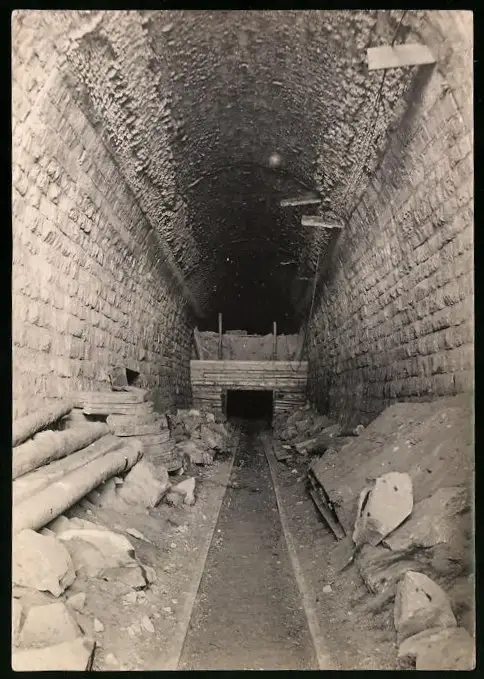 16 Fotografien unbekannter Fotograf, Ansicht Revda-Zavod / Sibirien, Tunnelbau Eisenbahn Kassan-Ekaterinburg 1918 9