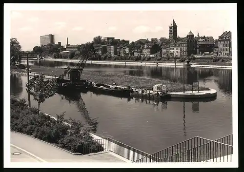 19 Fotografien unbekannter Fotograf, Ansicht Schweinfurt, Stadtansichten mit Kirche, Flusspartie, Schloss, Wehr, Hafen