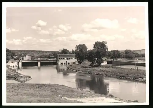 19 Fotografien unbekannter Fotograf, Ansicht Schweinfurt, Stadtansichten mit Kirche, Flusspartie, Schloss, Wehr, Hafen