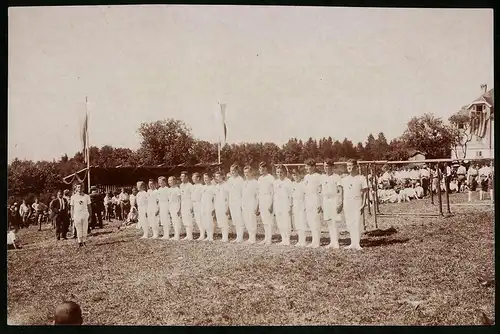 4 Fotografien Frei & Co., St. Gallen, Ansicht St. Gallen, Sportfest, Turner-Parade, Massen-Turnen u.a.