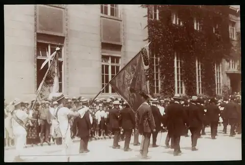 4 Fotografien Frei & Co., St. Gallen, Ansicht St. Gallen, Sportfest, Turner-Parade, Massen-Turnen u.a.