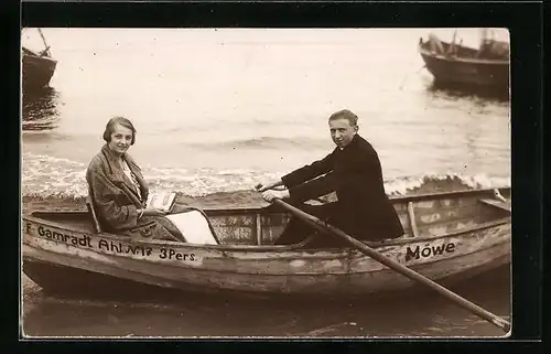 Foto-AK Pärchen im Ruderboot