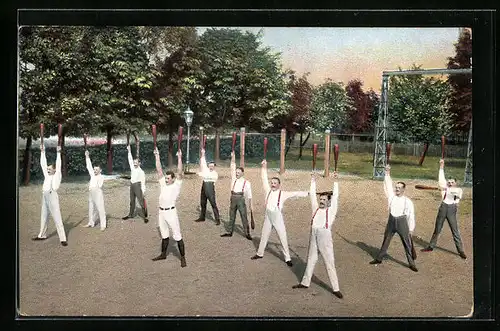 AK Turnergruppe beim Training mit Keulen