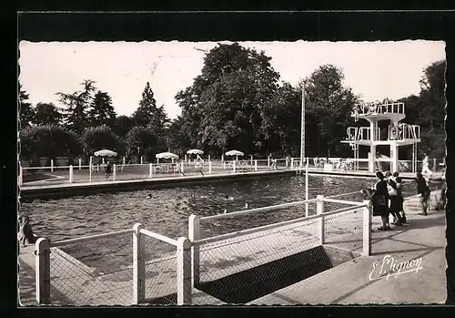 AK Chateauneuf-en-Thimerais, La Piscine municipale