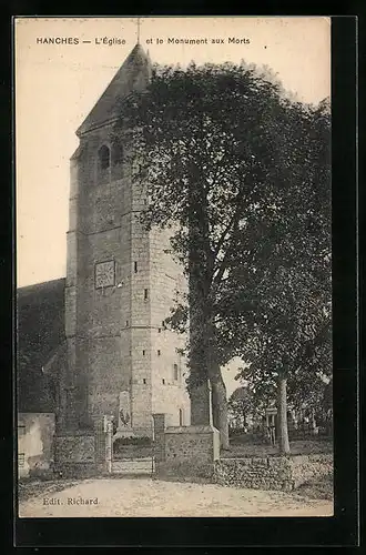 AK Hanches, L`Église et le Mnument aux Morts