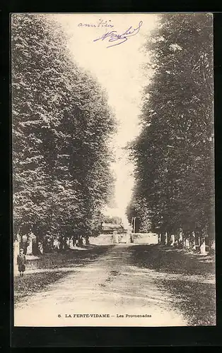 AK La Ferté-Vidame, Les Promenades