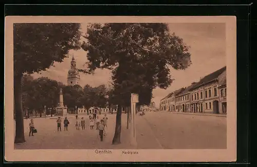 AK Genthin, Marktplatz mit Kindern