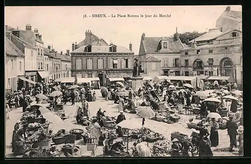 AK Dreux, La Place Rotrou le jour du Marché