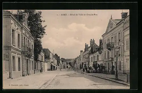 AK Anet, Hôtel de Ville et Grande-Rue