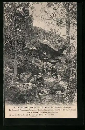AK Boissy-le-Cutté, la Roche où l'on peut s'abriter une dizaine de personnes