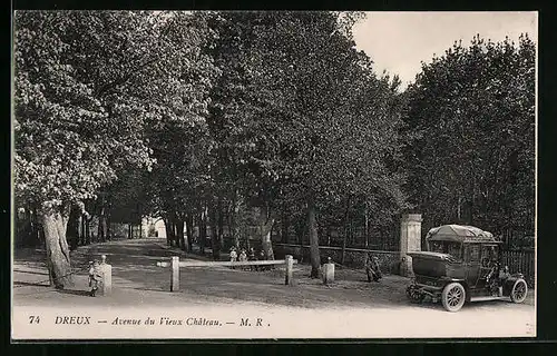 AK Dreux, Avenue du Vieux Château