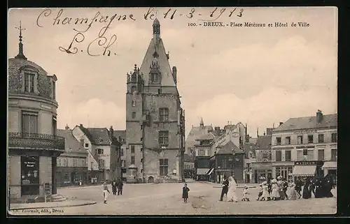 AK Dreux, Place Metezeau et Hotel de Ville