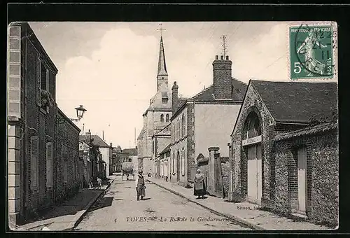 AK Voves, La Rue de la Gendarmerie