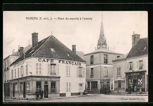 AK Auneau, Place du Marché à l'Avoine, Café Francais