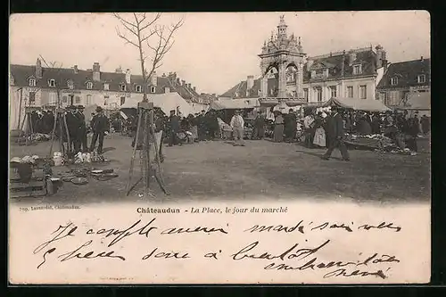 AK Chateaudun, la Place, le jour du marché