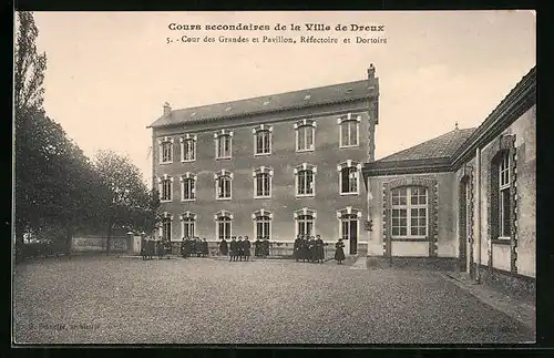 AK Dreux, Cour des Grandes et Pavillon, Réfectoire et Dortoirs