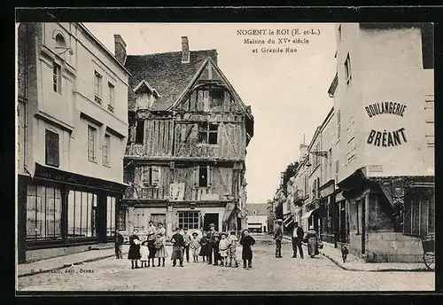 AK Nogent-le-Roi, Maison du XV. siecle et Grande Rue, Boulangerie Bréant