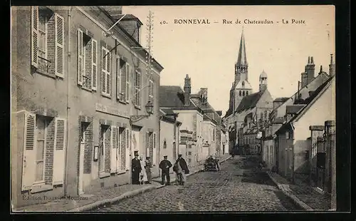 AK Bonneval, Rue de Chateaudun, la Poste