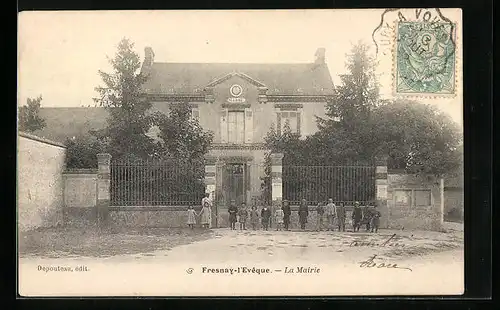 AK Fresnay-l'Eveque, la Mairie