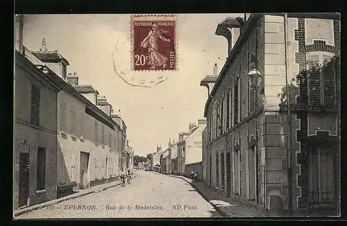 AK Epernon, Rue dela Madeleine