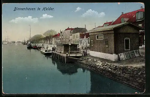 AK Den Helder, am Ufer im Binnenhafen