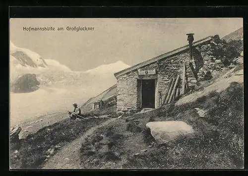 AK Hofmannshütte, Wanderer am Hang des Grossglockner