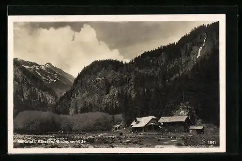 AK Gmünderhütte im Maltatal in Kärnten, die Berghütte am Fusse der Berge