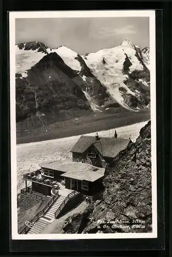 AK Franz Josefshaus, Blick hinab auf die Berghütte und zum Grossglockner