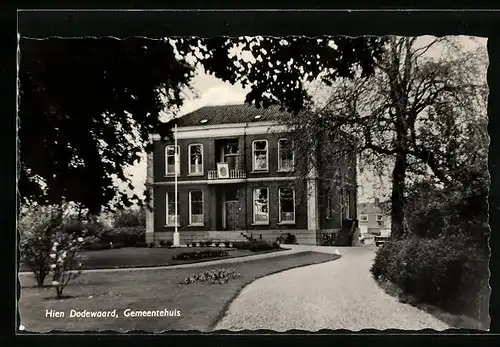 AK Hien Dodewaard, Gemeentehuis