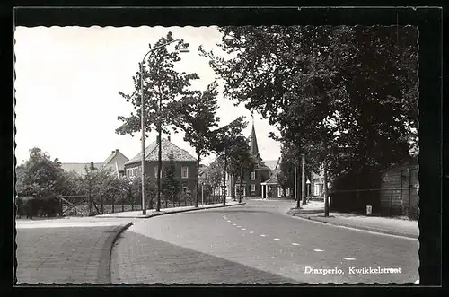 AK Dinxperlo, Kwikkelstraat, Wohnhäuser und Kirche