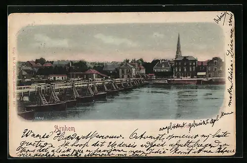 AK Arnhem, die Schiffsbrücke, Blick zum Kirchturm