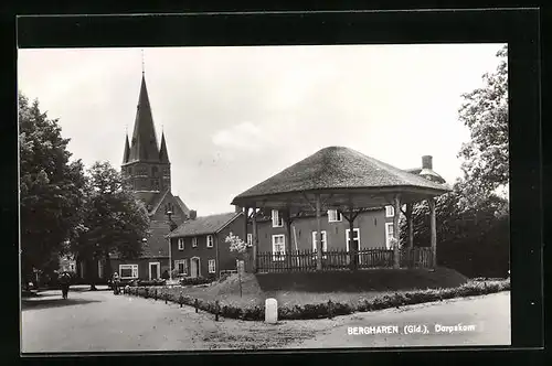 AK Bergharen, Dorpskom, Kerk
