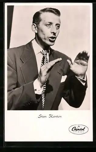 AK Musiker Stan Kenton im Anzug mit Krawatte