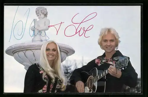 AK Musiker und Musikerin Adam & Eve mit Gitarre, Autogramm