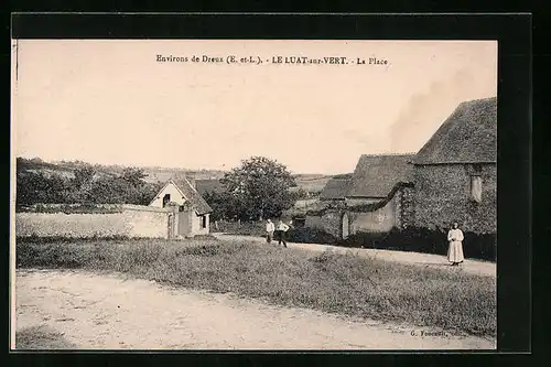 AK Le Luat-sur-Vert, La Place