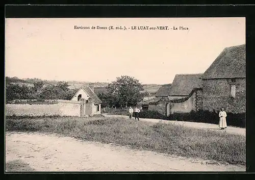 AK Le Luat-sur-Vert, La Place