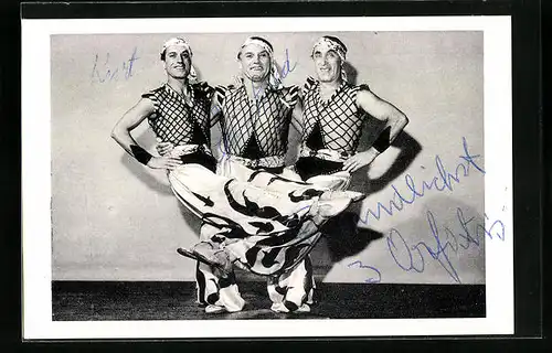 AK Drei Varietekünstler bei einer Nummer