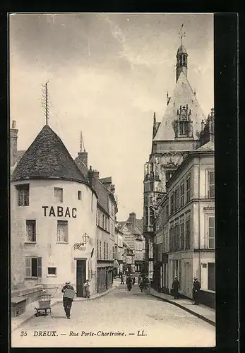 AK Dreux, Rue Porte-Chartraine, Strassenpartie